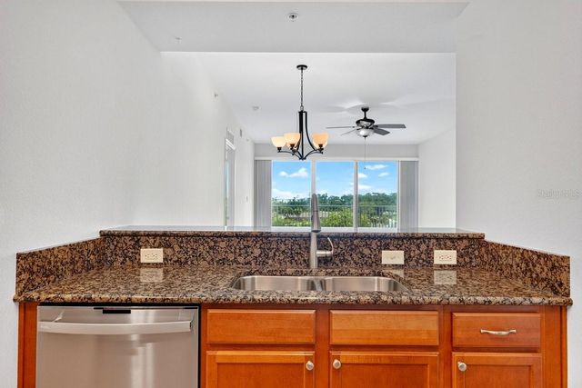 2801 S RIDGEWOOD AVENUE 504, South Daytona, FL 32119
