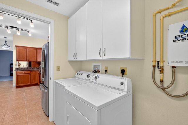 2801 S RIDGEWOOD AVENUE 504, South Daytona, FL 32119