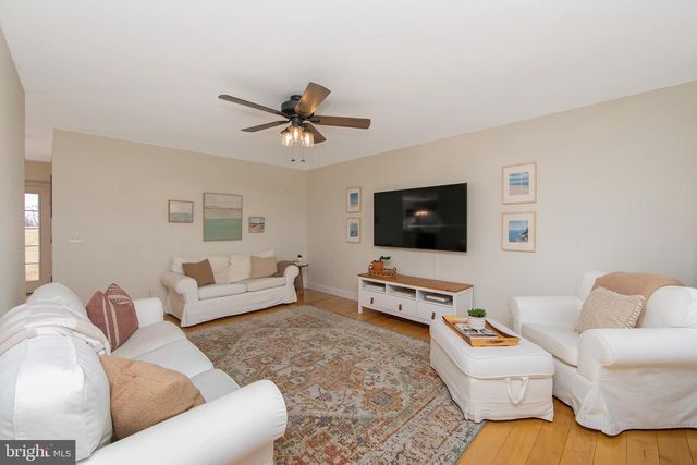 172 FEATHERBED LN, Pilesgrove, NJ 08098