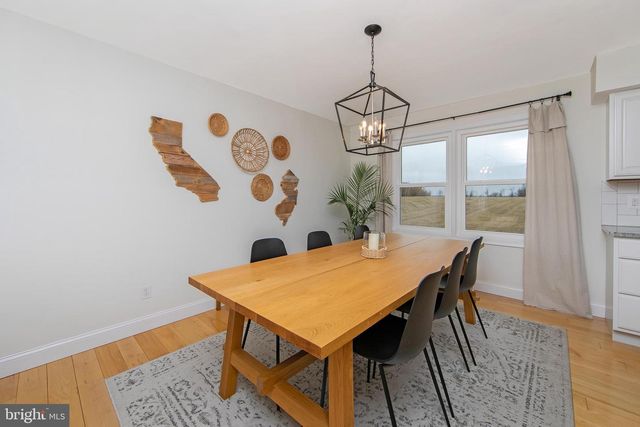 172 FEATHERBED LN, Pilesgrove, NJ 08098