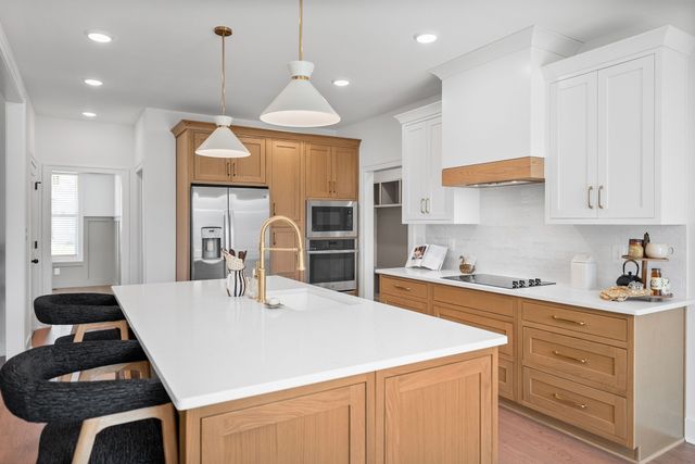 2030 Daniel Johnson Way, Clarksville, TN 37043