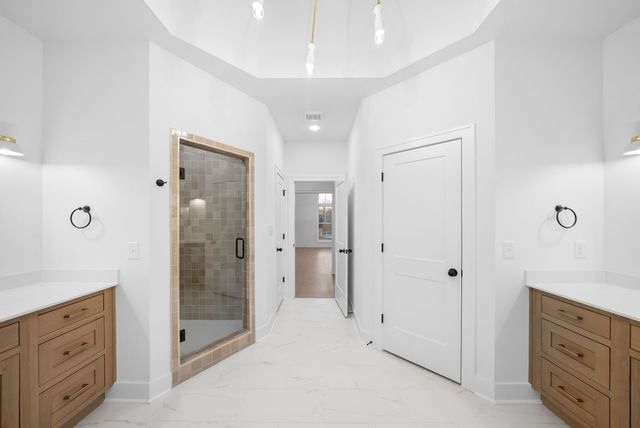 2030 Daniel Johnson Way, Clarksville, TN 37043