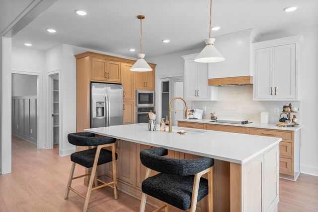 2030 Daniel Johnson Way, Clarksville, TN 37043