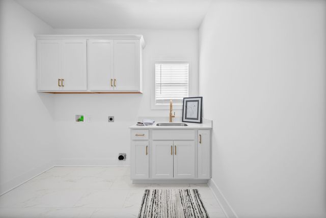 2030 Daniel Johnson Way, Clarksville, TN 37043