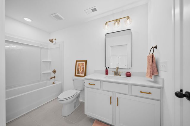 2030 Daniel Johnson Way, Clarksville, TN 37043