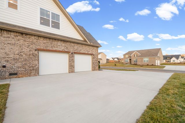 2030 Daniel Johnson Way, Clarksville, TN 37043