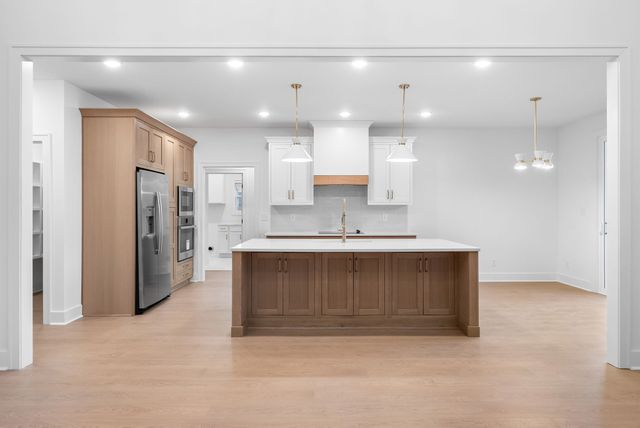 2030 Daniel Johnson Way, Clarksville, TN 37043