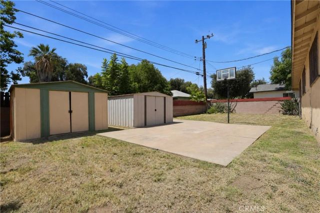 1569 W 16th Street, San Bernardino, CA 92411