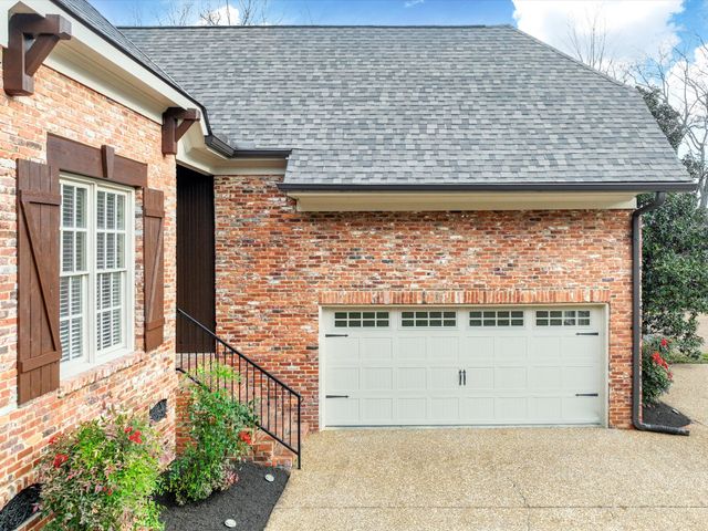 5906 Old Harding Pike, Nashville, TN 37205
