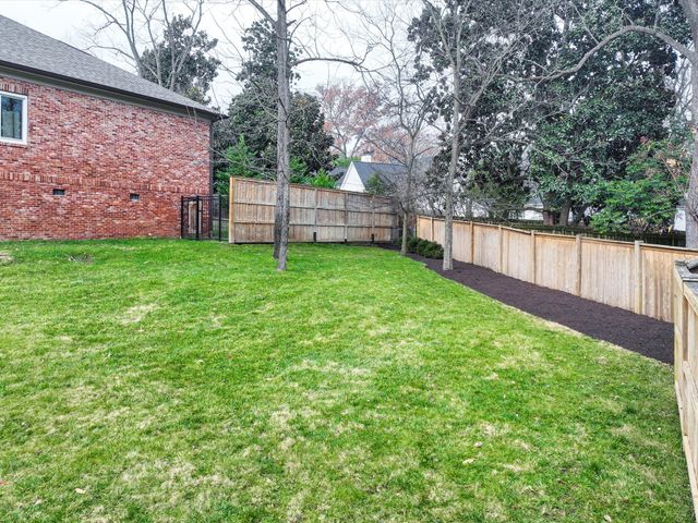 5906 Old Harding Pike, Nashville, TN 37205