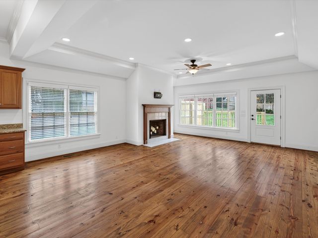 5906 Old Harding Pike, Nashville, TN 37205