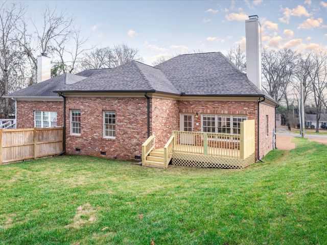 5906 Old Harding Pike, Nashville, TN 37205