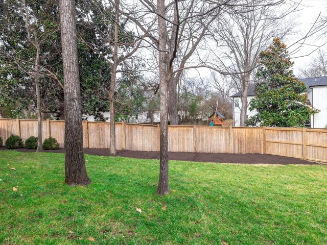 5906 Old Harding Pike, Nashville, TN 37205