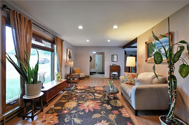 28 Pokegema Boulevard, Rice Lake, WI 54868