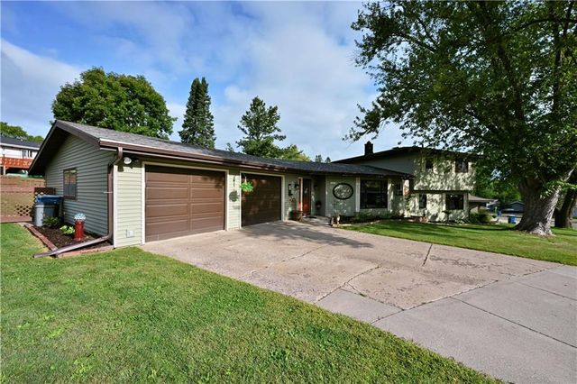 28 Pokegema Boulevard, Rice Lake, WI 54868