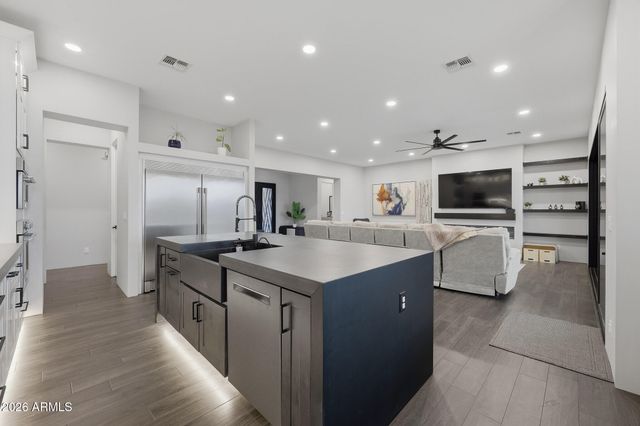 20207 W Whitton Court, Buckeye, AZ 85396