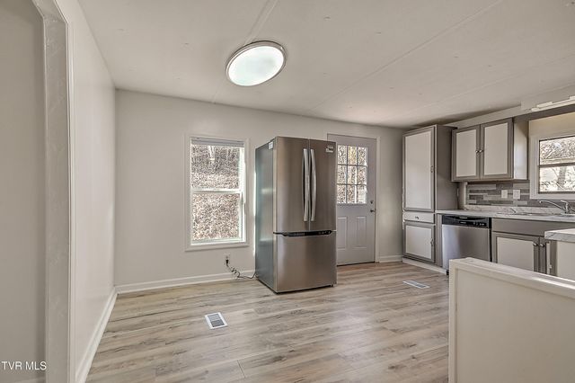 704 Church Hill Drive, Kingsport, TN 37660