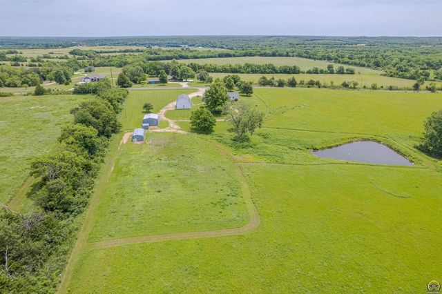 10727 SW Auburn RD, Wakarusa, KS 66546