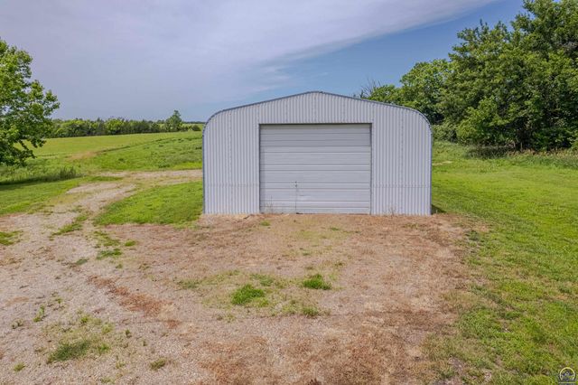 10727 SW Auburn RD, Wakarusa, KS 66546