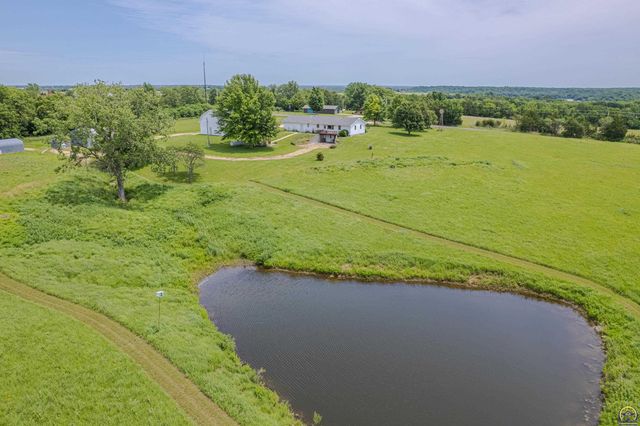 10727 SW Auburn RD, Wakarusa, KS 66546