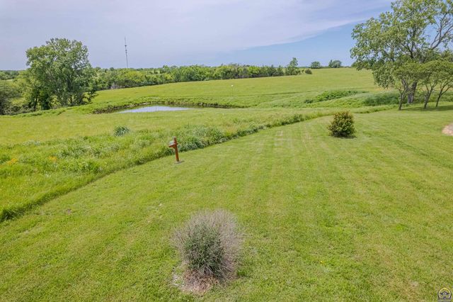 10727 SW Auburn RD, Wakarusa, KS 66546