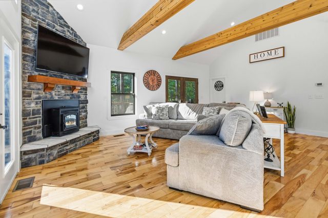 2074 Harris Creek Road, Stanford, KY 40484