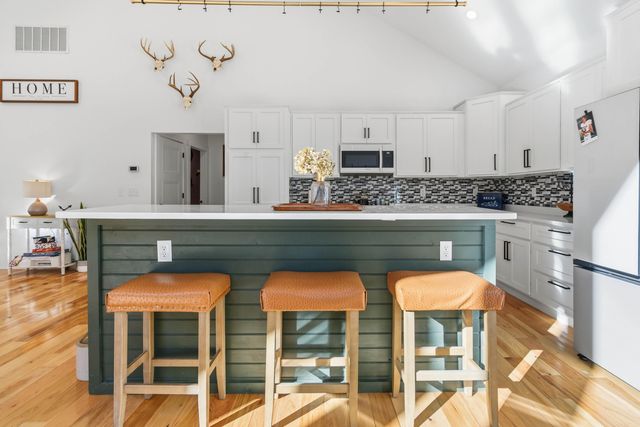 2074 Harris Creek Road, Stanford, KY 40484
