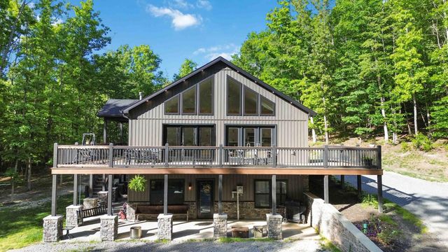 2074 Harris Creek Road, Stanford, KY 40484