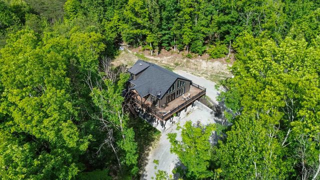 2074 Harris Creek Road, Stanford, KY 40484