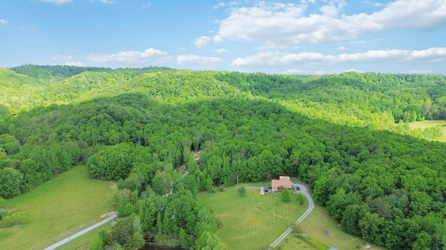 2074 Harris Creek Road, Stanford, KY 40484