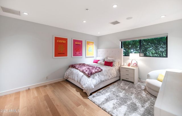 9829 N 49TH Place, Paradise Valley, AZ 85253