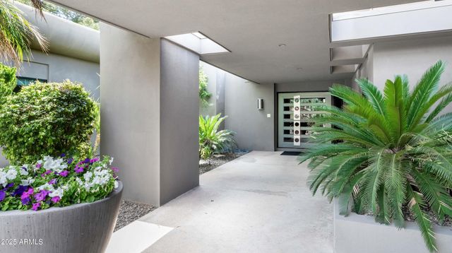 9829 N 49TH Place, Paradise Valley, AZ 85253