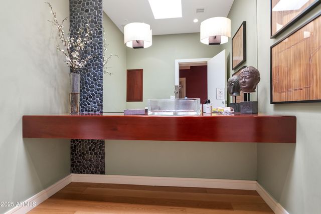 9829 N 49TH Place, Paradise Valley, AZ 85253