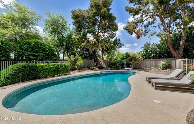 9829 N 49TH Place, Paradise Valley, AZ 85253