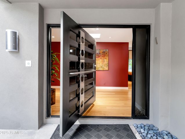 9829 N 49TH Place, Paradise Valley, AZ 85253