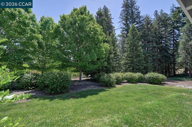 1417 Oakmont Dr 2, Walnut Creek, CA 94595