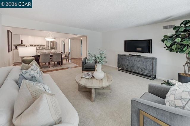 1417 Oakmont Dr 2, Walnut Creek, CA 94595