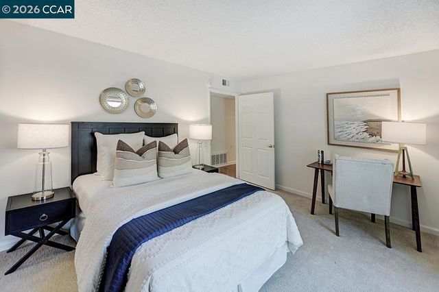 1417 Oakmont Dr 2, Walnut Creek, CA 94595