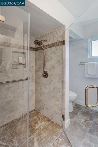 1417 Oakmont Dr 2, Walnut Creek, CA 94595