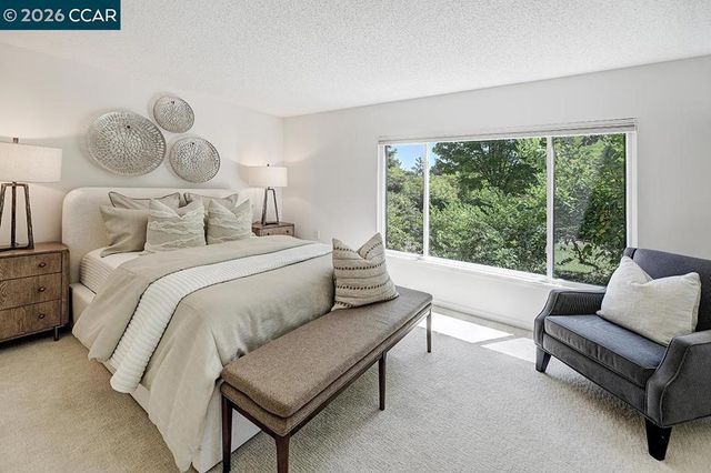 1417 Oakmont Dr 2, Walnut Creek, CA 94595