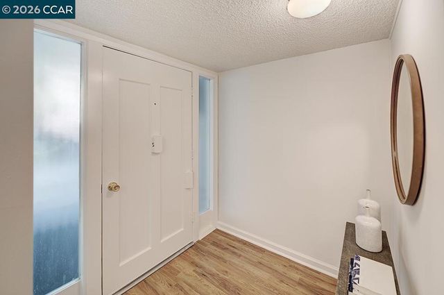 1417 Oakmont Dr 2, Walnut Creek, CA 94595