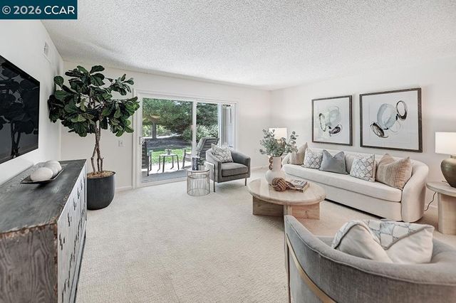 1417 Oakmont Dr 2, Walnut Creek, CA 94595