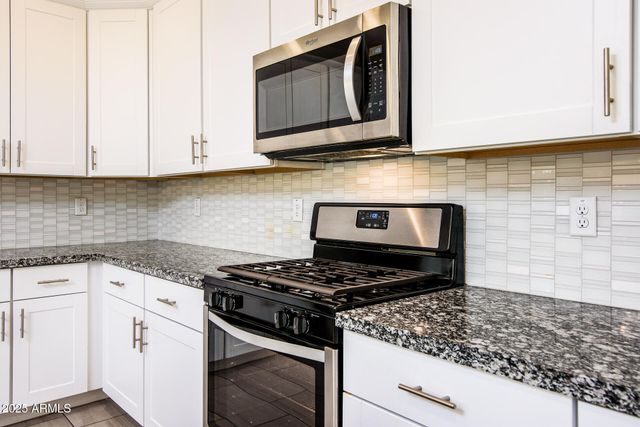 21150 N EVERGREEN Drive, Maricopa, AZ 85138