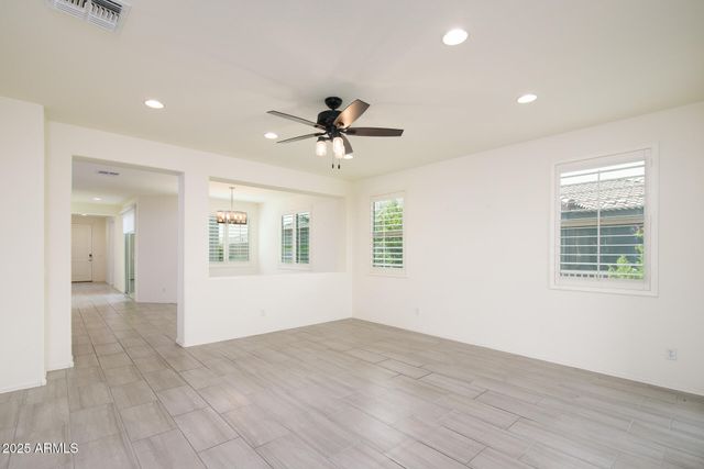 21150 N EVERGREEN Drive, Maricopa, AZ 85138