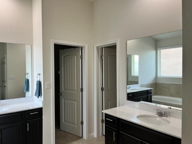 936 Myrna BND, Leander, TX 78641