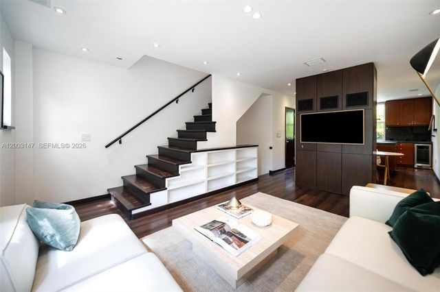 3021 Virginia St 11, Miami, FL 33133