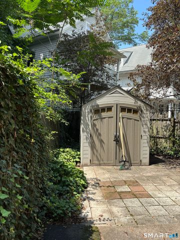 246 Goffe Terrace, New Haven, CT 06511