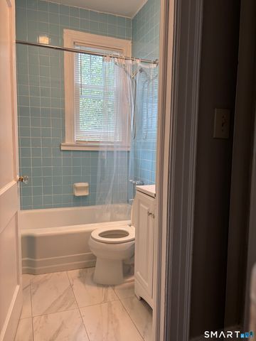 246 Goffe Terrace, New Haven, CT 06511