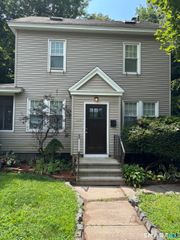 246 Goffe Terrace, New Haven, CT 06511