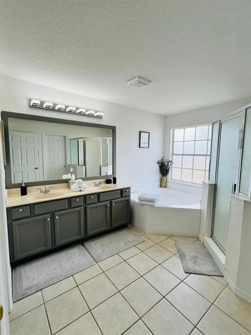 254 GLENEAGLES DRIVE, Davenport, FL 33897